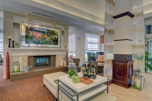 大堂, 諾沃克希爾頓花園酒店 (Hilton Garden Inn Norwalk) in 巴拉加 (CT) 大堂, 諾沃克希爾頓花園酒店 (Hilton Garden Inn Norwalk) in 巴拉加 (CT)