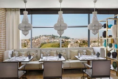 레스토랑, 힐튼 탕헤르 시티 센터 (Hilton Tangier City Center) in 탕헤르 레스토랑, 힐튼 탕헤르 시티 센터 (Hilton Tangier City Center) in 탕헤르