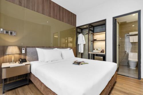 Double Room image 5