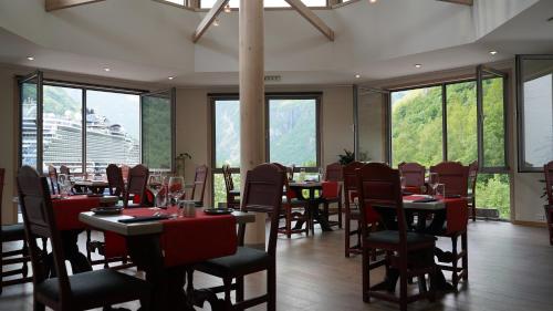 Nhà hàng, Hotel Geiranger in Geiranger Nhà hàng, Hotel Geiranger in Geiranger