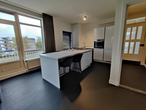 K50167Spacious and modern apartment near the city center, free parking in Oude Gracht-West K50167Spacious and modern apartment near the city center, free parking in Oude Gracht-West