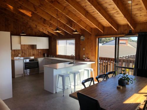 ألبين موتيل أند باكباكرز (Alpine Motel & Backpackers) in اوهاكوني ألبين موتيل أند باكباكرز (Alpine Motel & Backpackers) in اوهاكوني