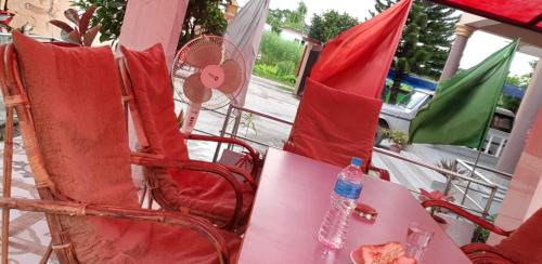 London House Resort in บิรัทนาการ์ London House Resort in บิรัทนาการ์