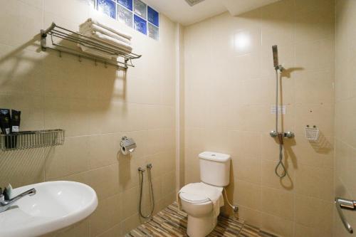 Bathroom, Travelland Hotel in Tambun Bathroom, Travelland Hotel in Tambun