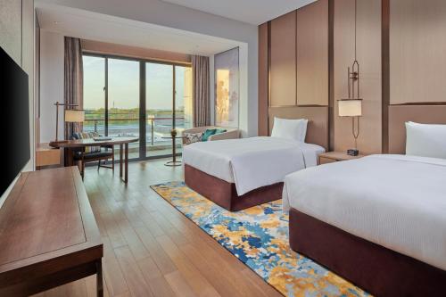 Hilton Shanghai Fengxian in Fengxian and Jinshan Resort Hilton Shanghai Fengxian in Fengxian and Jinshan Resort