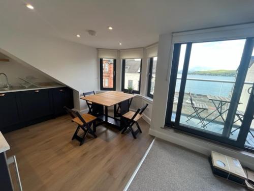 Kilátás, Crow’s Nest, Waverley Apartments in Gourock Kilátás, Crow’s Nest, Waverley Apartments in Gourock