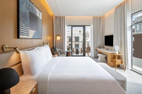 Vida Creek Beach Hotel in Dubai Festival City Vida Creek Beach Hotel in Dubai Festival City