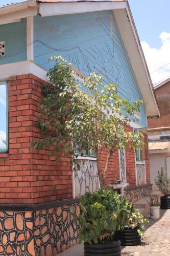 Vista exterior, Emmas' Guest House in Kampala Vista exterior, Emmas' Guest House in Kampala