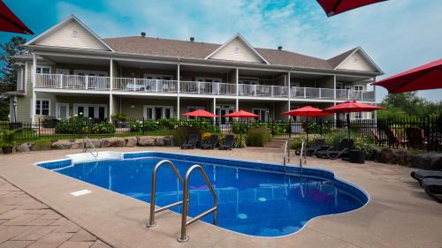 Splendid Mountain View Condo with Pool & BBQ- Ski, MTB, Cycling, Golf, Telework! in Bromont (QC) Splendid Mountain View Condo with Pool & BBQ- Ski, MTB, Cycling, Golf, Telework! in Bromont (QC)