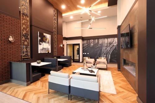 Shared lounge/TV area, Comfortable Getaway Downtown Htx in Houston (TX) Shared lounge/TV area, Comfortable Getaway Downtown Htx in Houston (TX)