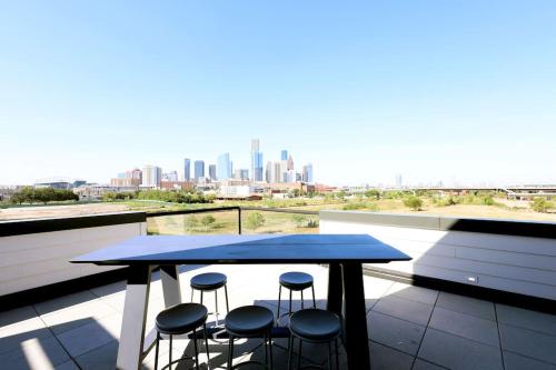 View, Comfortable Getaway Downtown Htx in Houston (TX) View, Comfortable Getaway Downtown Htx in Houston (TX)