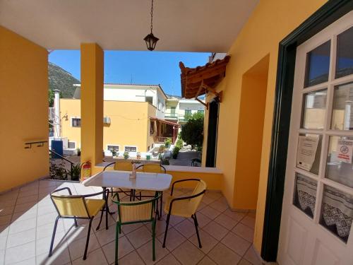 Costa-Rini Hotel in Leonidion Costa-Rini Hotel in Leonidion