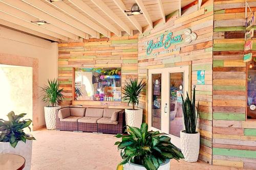 Brand New Luxury Private Pool Villa Quartz - 5 mins walk to #Sapphire Beach in Red Hook Brand New Luxury Private Pool Villa Quartz - 5 mins walk to #Sapphire Beach in Red Hook