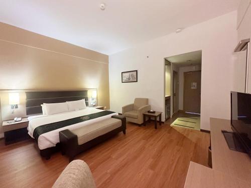 Raia Hotel and Convention Centre Terengganu in קואלה טרנגאנו Raia Hotel and Convention Centre Terengganu in קואלה טרנגאנו