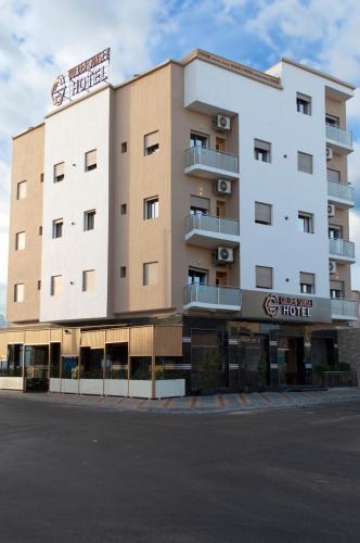 숙소 외관, Hotel Golden Sunset Dakhla in 다클라 숙소 외관, Hotel Golden Sunset Dakhla in 다클라