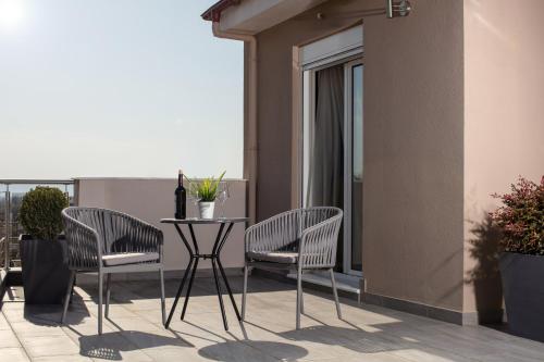 Balcony/terrace, Piccadilly House in Arta Balcony/terrace, Piccadilly House in Arta