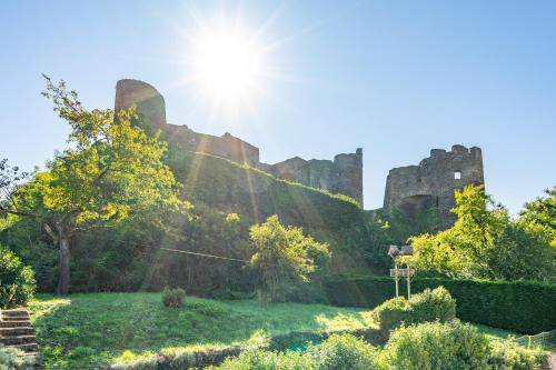 Цікаві місця поруч, Eglise 26 Aparthotels in Ла Роше-ен-Арденне Цікаві місця поруч, Eglise 26 Aparthotels in Ла Роше-ен-Арденне
