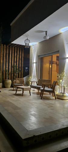 beranda/teres, DAR-Layem in Ezzahra (Bin `Arus) beranda/teres, DAR-Layem in Ezzahra (Bin `Arus)