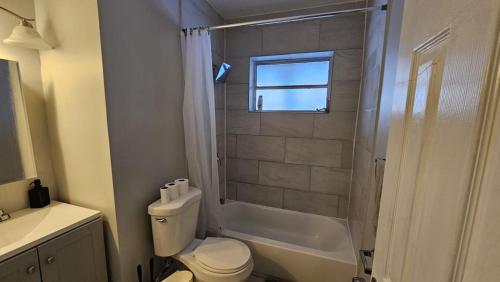 화장실, Heaven short world - Miami Villa in 펨브로크 파인 화장실, Heaven short world - Miami Villa in 펨브로크 파인