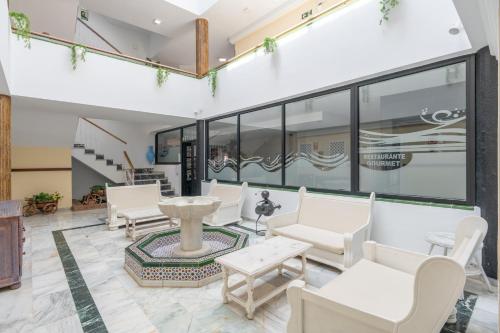 Vestíbulo, Apartahotel Playamaro by Dorobe in Nerja Vestíbulo, Apartahotel Playamaro by Dorobe in Nerja