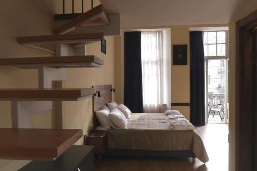 Opera garden 3 apartment in Tbilisi center