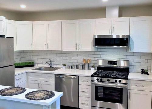 King Bed-Parking-Top Floor-Desk-Downtown in Walnut Creek (Kalifornia) King Bed-Parking-Top Floor-Desk-Downtown in Walnut Creek (Kalifornia)
