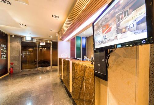 Hotel Myeong-jak Suwon in Suwon-si Hotel Myeong-jak Suwon in Suwon-si