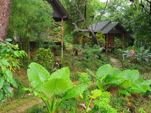 Littleduck bungalow Koh Chang Ranong in Ko Chang Littleduck bungalow Koh Chang Ranong in Ko Chang