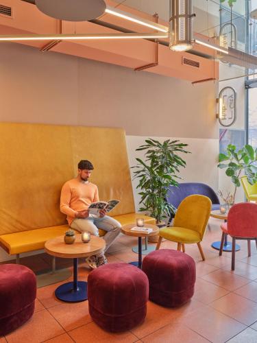 Bar/lounge, CityHub Rotterdam in Rotterdam Bar/lounge, CityHub Rotterdam in Rotterdam