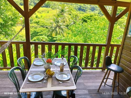 Le petit K'banon in Le Saint-Esprit Le petit K'banon in Le Saint-Esprit