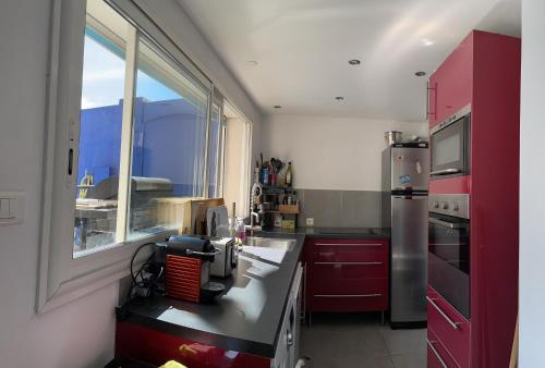 Kitchen, Appart Piscine Privee 80M2 7mn velodrome et Metro in Sainte-Marguerite Kitchen, Appart Piscine Privee 80M2 7mn velodrome et Metro in Sainte-Marguerite