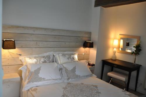 This photo about Du Cote De Chez Jos shared on HyHotel.com