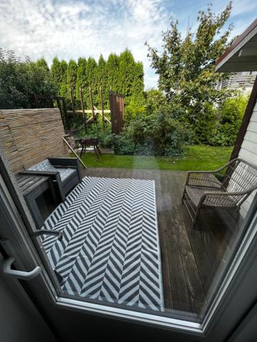Balcony/terrace, Modern DIY apartment in Peetri Balcony/terrace, Modern DIY apartment in Peetri
