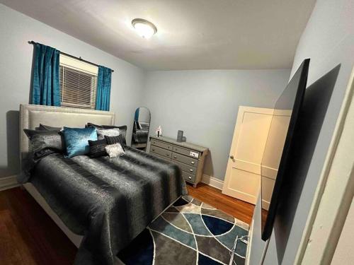 Luxury 3 bedroom 1 bathroom