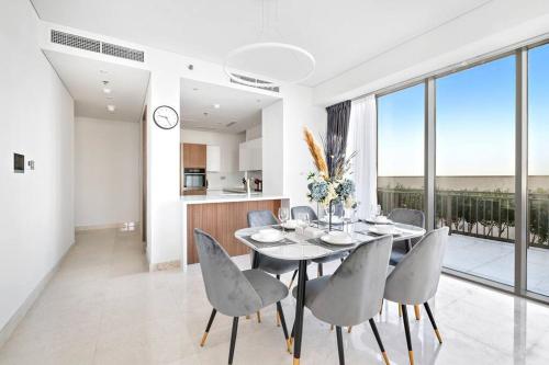 StoneTree - Anwa By Omniyat 2BR - Luxury Apartment in Dubai Maritime City StoneTree - Anwa By Omniyat 2BR - Luxury Apartment in Dubai Maritime City