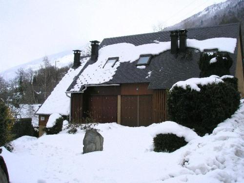Chalet duplex 4 pers. avec cheminée et parking - Viella - FR-1-402-48 (Chalet duplex 4 pers. avec cheminee et parking - Viella - FR-1-402-48) in Viella Chalet duplex 4 pers. avec cheminée et parking - Viella - FR-1-402-48 (Chalet duplex 4 pers. avec cheminee et parking - Viella - FR-1-402-48) in Viella
