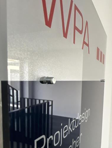 WPA Apartments - Zimmer- Modernes Apartment mit Parkplatz,WiFi,Netflix in Moosthenning WPA Apartments - Zimmer- Modernes Apartment mit Parkplatz,WiFi,Netflix in Moosthenning