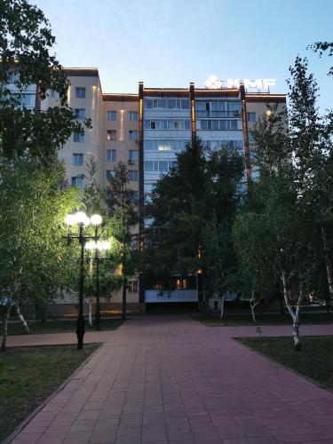 1 комнатная квартира в самом центре с видом на сквер in Kostanay 1 комнатная квартира в самом центре с видом на сквер in Kostanay