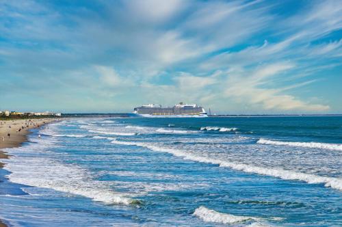 Nearby attraction, HOLIDAY INN EXPRESS Cape Canaveral in Cape Canaveral (FL) Nearby attraction, HOLIDAY INN EXPRESS Cape Canaveral in Cape Canaveral (FL)