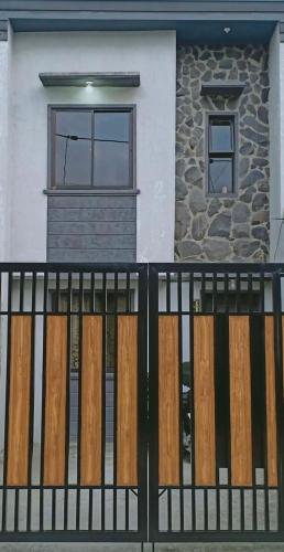 1BR Townhouse + Netflix in Santa Maria 1BR Townhouse + Netflix in Santa Maria