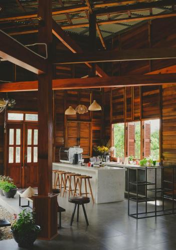 Bar/lounge, Elon Coffee Farmstay in Duc Trong Bar/lounge, Elon Coffee Farmstay in Duc Trong