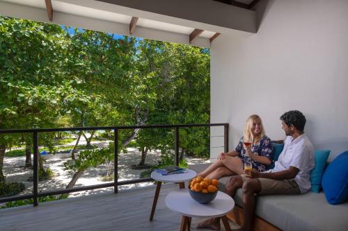 Erkély/terasz, Ifuru Island Maldives - 24-Hours Premium All Inclusive in Raa-korallzátony Erkély/terasz, Ifuru Island Maldives - 24-Hours Premium All Inclusive in Raa-korallzátony