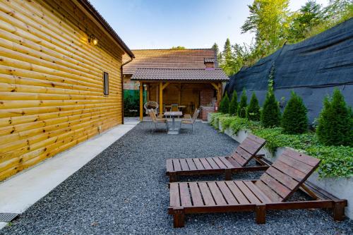 Bear's Lair Chalet in Porumbacu De Sus Bear's Lair Chalet in Porumbacu De Sus