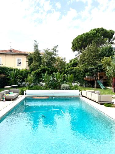 Swimming pool, Villa Minimale near Monastere de Cimiez Swimming pool, Villa Minimale near Monastere de Cimiez