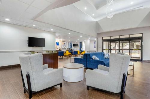 Lobby, Comfort Suites Houston NW - Vintage Park in Willowbrook Lobby, Comfort Suites Houston NW - Vintage Park in Willowbrook