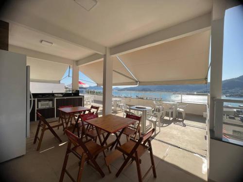 Terraza/balcón, Suítes com Vista para o Mar no Marinas - Mirante do Marinas (Suites com Vista para o Mar no Marinas - Mirante do Marinas) in Angra dos Reis Terraza/balcón, Suítes com Vista para o Mar no Marinas - Mirante do Marinas (Suites com Vista para o Mar no Marinas - Mirante do Marinas) in Angra dos Reis