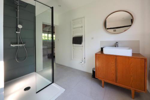 Bathroom, Le Verdoyant in Verneuil-sur-Avre Bathroom, Le Verdoyant in Verneuil-sur-Avre