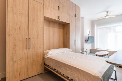 VR Palace Apartments