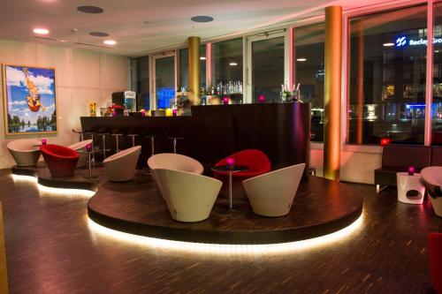 Bar/lounge, artotel cologne by park plaza, powered by Radisson Hotels in Cologne Bar/lounge, artotel cologne by park plaza, powered by Radisson Hotels in Cologne