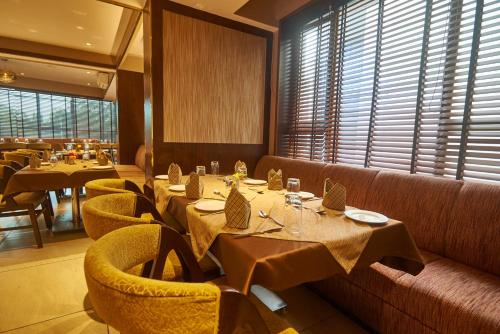 ホテル G スクエア シルディ (Hotel G-Square Shirdi) in シルディ ホテル G スクエア シルディ (Hotel G-Square Shirdi) in シルディ